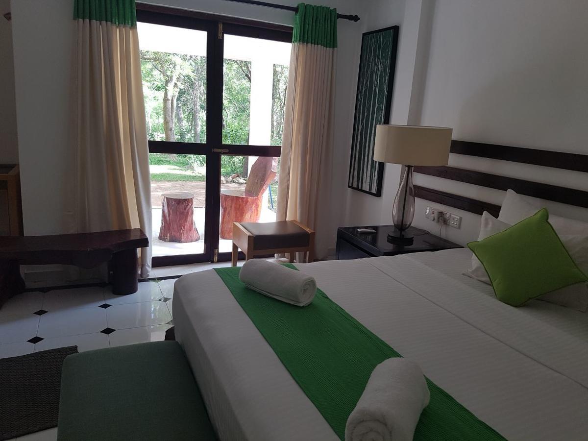 Eighth Wonder Resort Сигирия Экстерьер фото